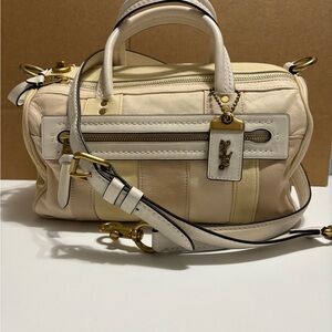 Coach Shuffle in Colorblock 69141 beautiful used condition